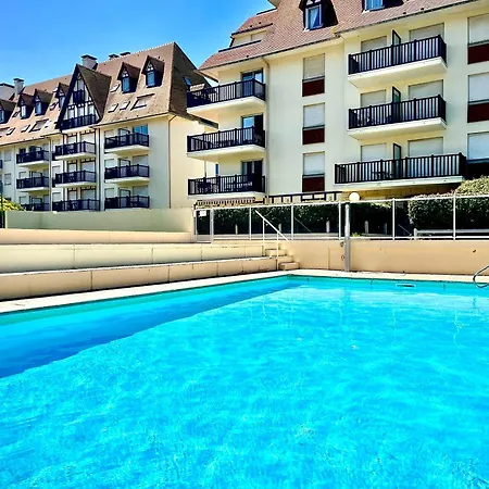 Douillet - Vue - Piscine/ Tennis Cabourg